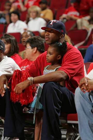 日媒：张本智和示好高市极其愚蠢 他在中国被视为数典忘祖之辈