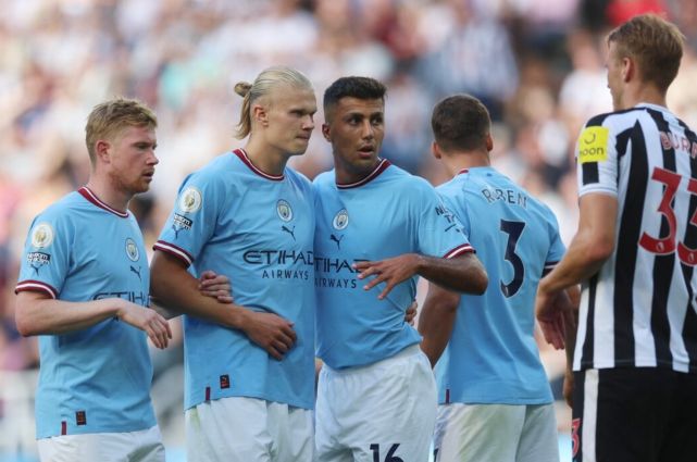 老鹰撤回报价、勇士退缩，浓眉左手韧带损伤引发NBA交易市场大地震