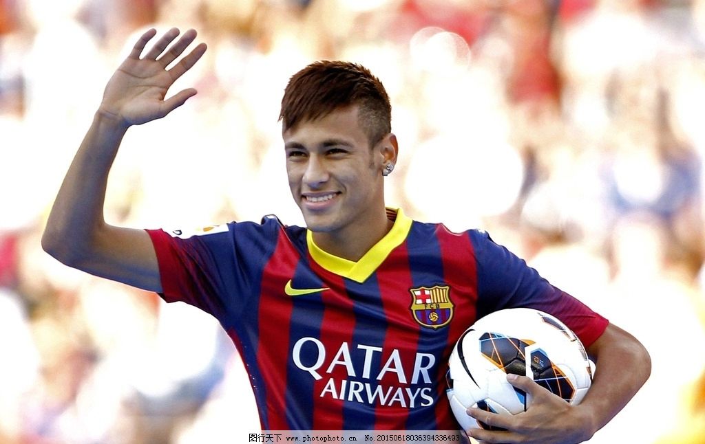 詹皇暂停时斜眼怒瞪队友，东契奇都难以承受的表情，顿巴斯更难放过