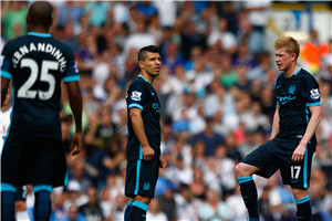 [国内足球]江文豪外围突施冷箭 完美弧线洞穿球门