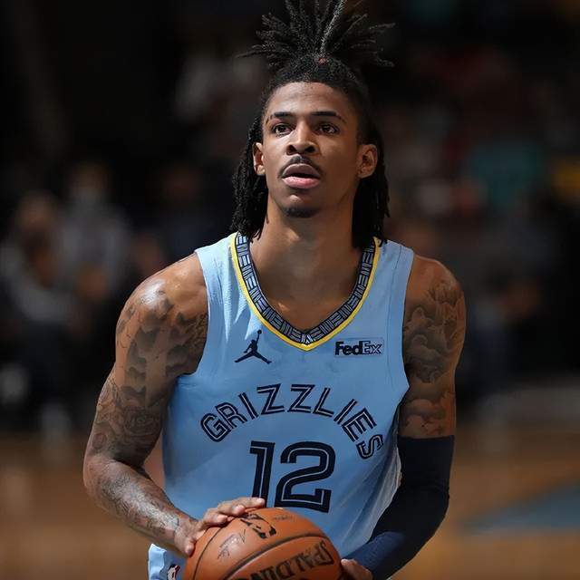 足球球衣销量榜：皇马姆巴佩款预售破纪录