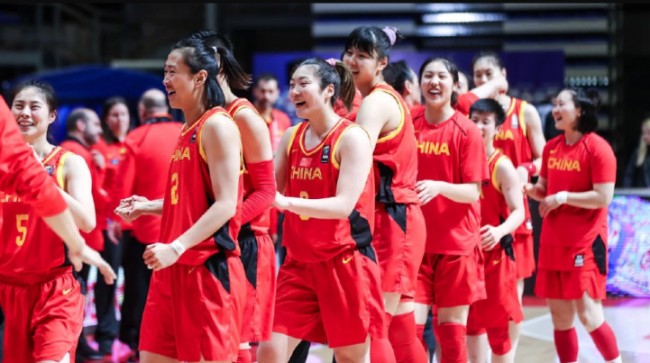 16岁时的戈登就已经可以飞天遁地了