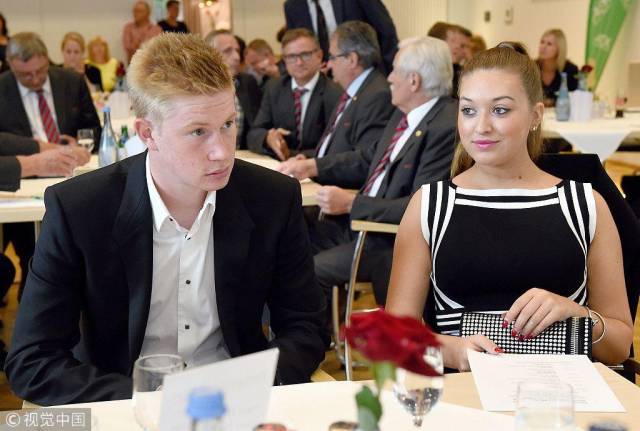 在线博彩股2025年估值修复