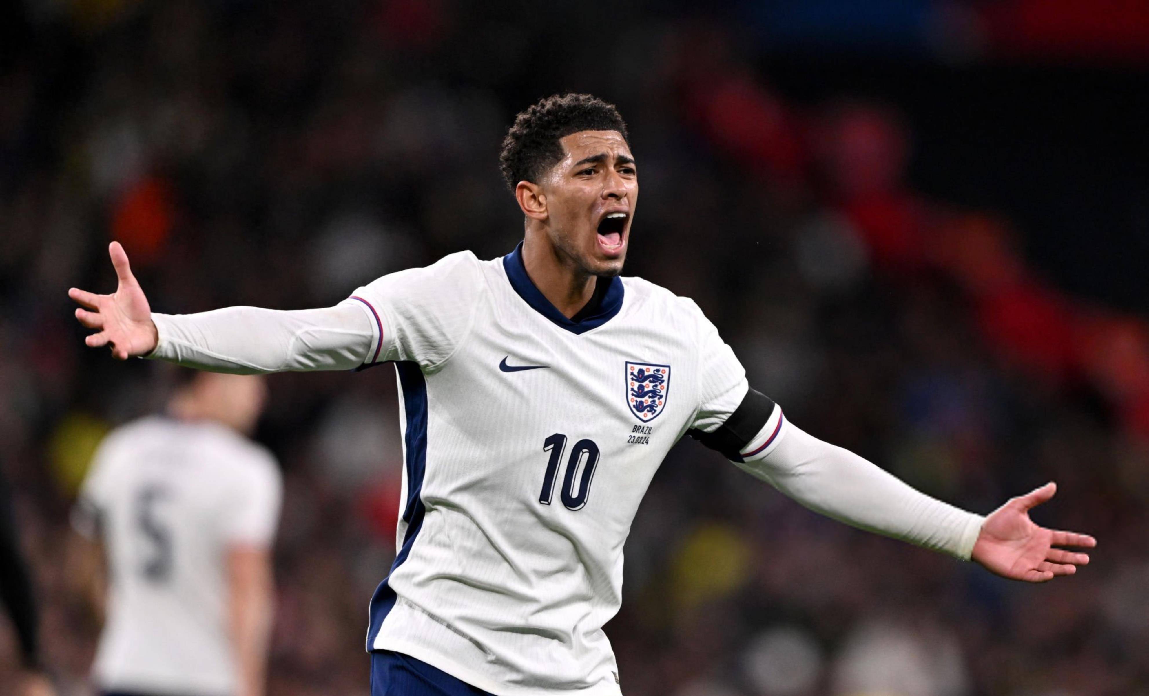 梅西PK穆勒冲第47冠 萨拉赫替补红军止三连败