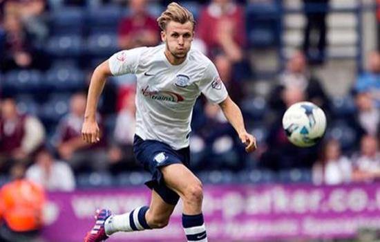 [中超]上海海港击败梅州客家 中超十轮不败