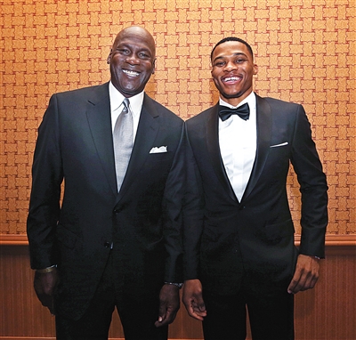 贝恩37分6板5助 NBA终魔术125-120公 牛约什-吉迪22分